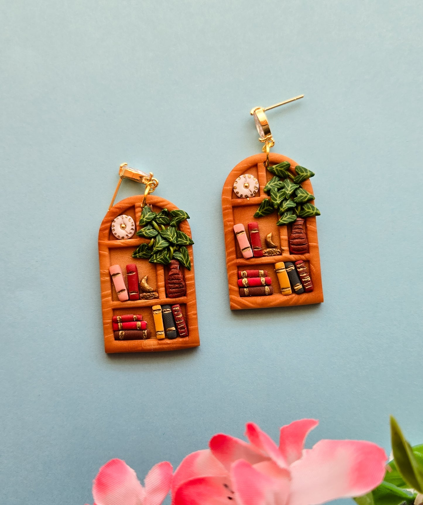 Plant Bookshelf Earrings