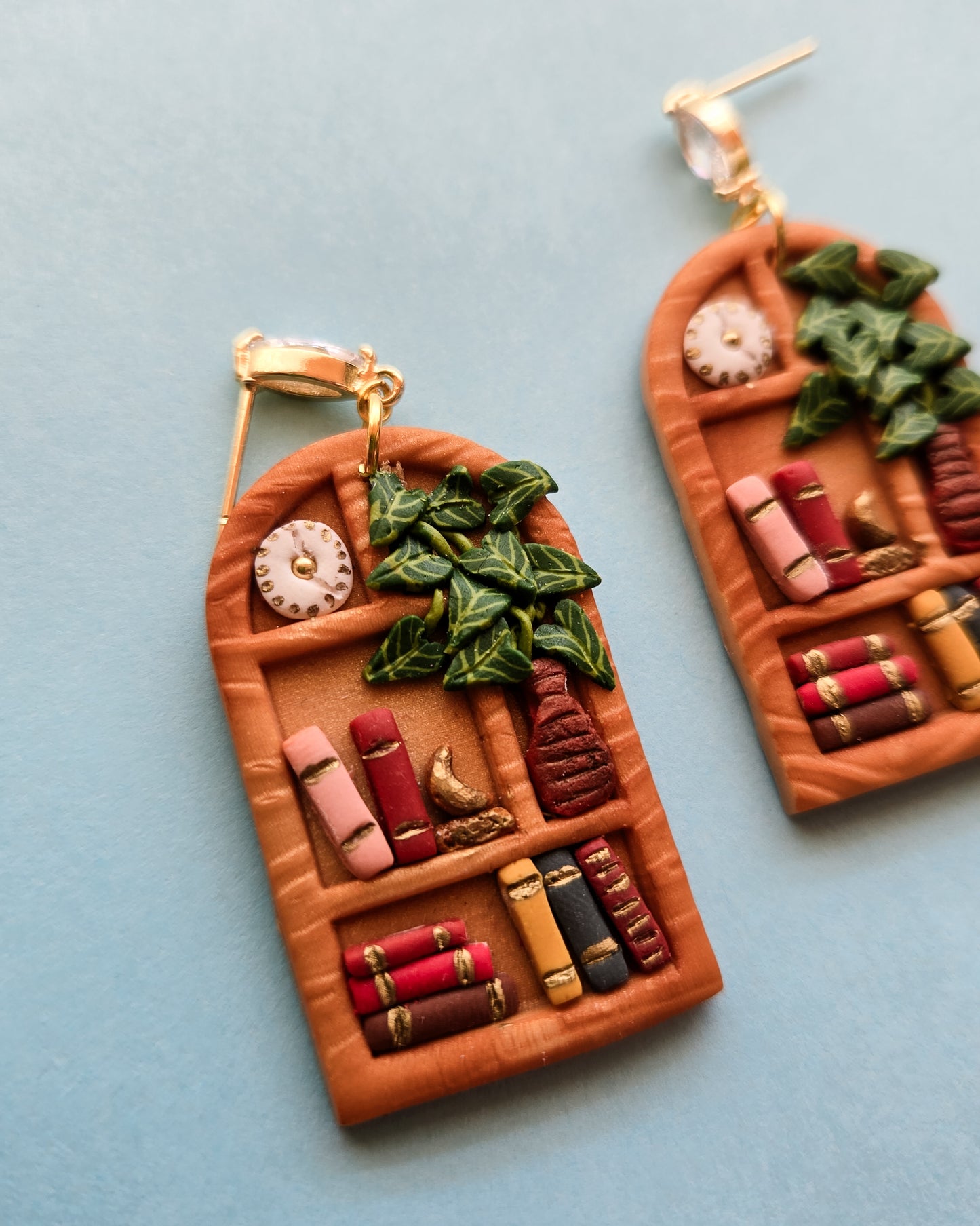 Plant Bookshelf Earrings